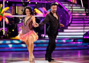 Actress Amanda Abington has quit Dancing; the show has announced