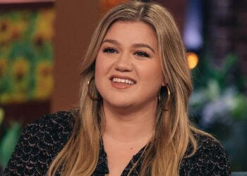 Kelly Clarkson’s Fresh Start: From LA Glitz to New York City Life