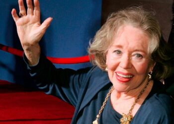 Glynis Johns, beloved actress from ‘Mary Poppins,’ dies at the age of 100