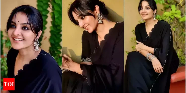 Manju Warrier appears absolutely stunning in a black saree