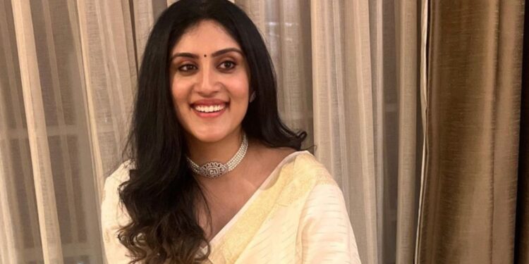 Dhanya Leaves a Fragment of Her Heart in the City of Love