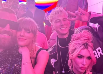 Unexpected Super Bowl Encounter: Taylor Swift, Travis Kelce, Megan Fox, and Machine Gun Kelly’s Surprise Meeting