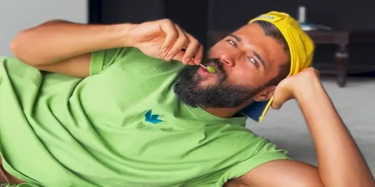 Vijay Deverakonda Excitedly Reacted to the singer’s  chris martin